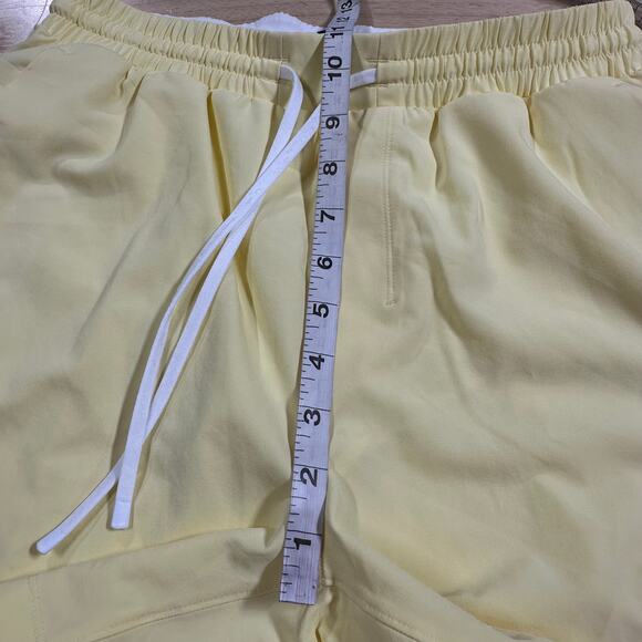 Lululemon Pool Short 7" Light Yellow M7AWWS Men's Size Small Excellent Condition - Picture 8 of 9